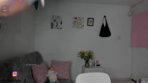 Ill be on at sunday see u Lynn  Could u help me to reach 100 Thmbs upp plssss   Independent girl 3 online show from 03.19.26