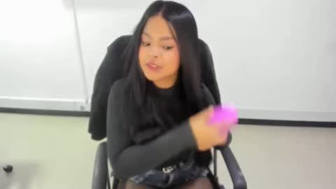 karla_cg online show from 10.09.25