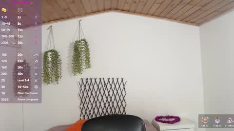 Snapshot of karla_charloby chatting on 10.14.25 Karla online show from 10.14.25