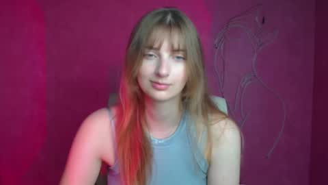 Snapshot of karla_flower chatting on 09.18.25 Karla online show from 09.18.25