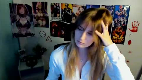 Snapshot of karla_flower chatting on 11.01.25 Karla online show from 11.01.25