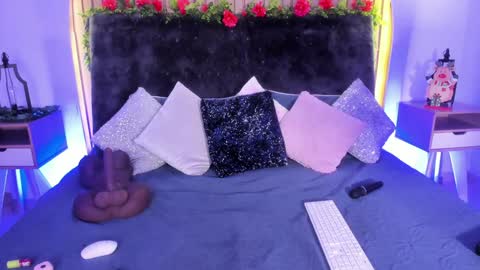 Karla Gonzaless online show from 12.03.24