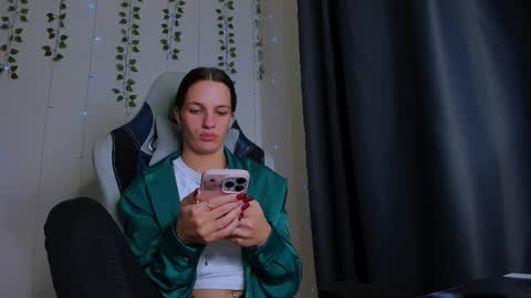 karla_lim online show from 10.18.25