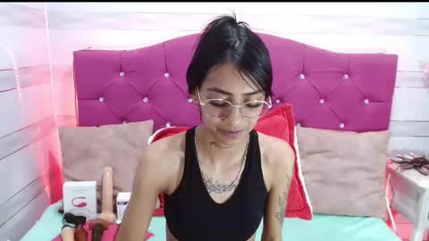 karla_slutskinny online show from 02.25.25