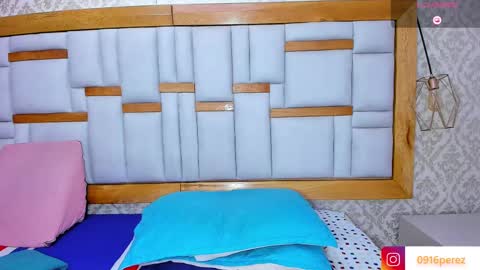 karolina  online show from 09.15.25