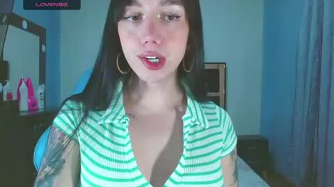 Snapshot of karla_zambrano chatting on 07.07.26 karla online show from 07.07.26
