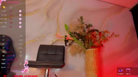 Snapshot of karlaebony_ts chatting on 09.21.25 KARLA online show from 09.21.25