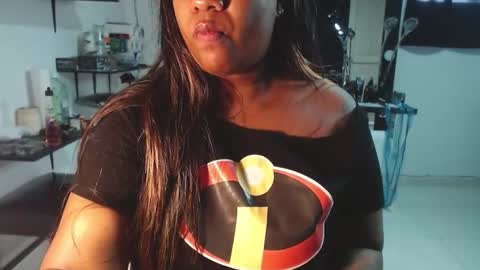 karlaluann online show from 10.11.25