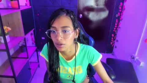karlaslutskinny__ online show from 05.13.26