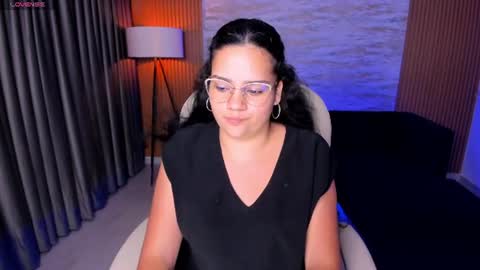 Snapshot of karlie_small chatting on 07.18.26 Karli online show from 07.18.26