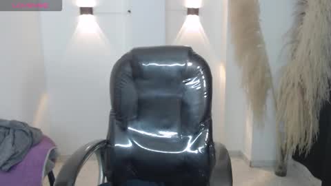 KARLYE online show from 12.03.25