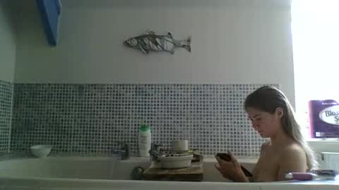 Karma Queen online show from 04.19.26