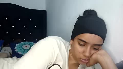 Snapshot of karo_horny chatting on 10.05.25 Independent model online show from 10.05.25