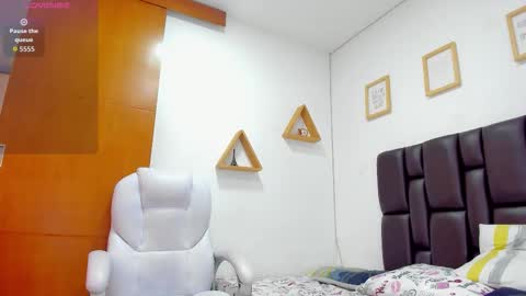 Karol online show from 10.15.25