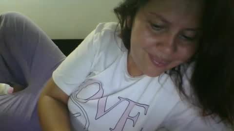 Snapshot of karol_gill chatting on 01.10.25 Karol online show from 01.10.25