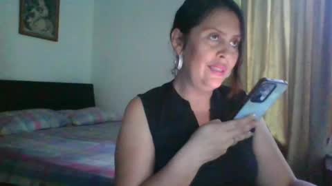 Snapshot of karol_gill chatting on 01.22.25 Karol online show from 01.22.25
