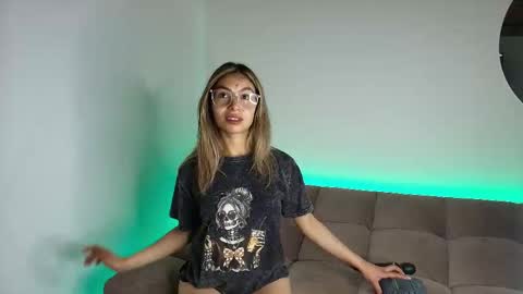 Snapshot of karol_goode chatting on 10.28.25 karol_goode online show from 10.28.25