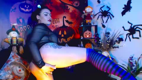 Karol Kenedy online show from 10.18.25