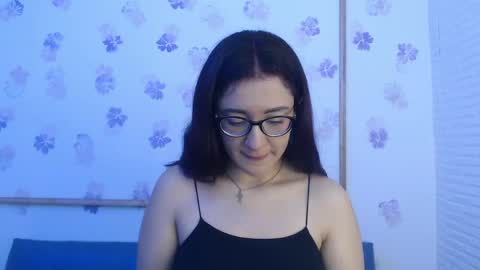 Snapshot of karol_prescot chatting on 04.27.26 Karol online show from 04.27.26