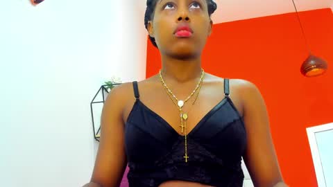 Karolina online show from 12.05.24