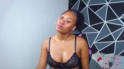 Karol  online show from 10.11.25