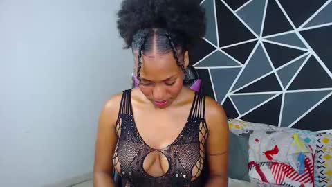 Karol  online show from 10.13.25