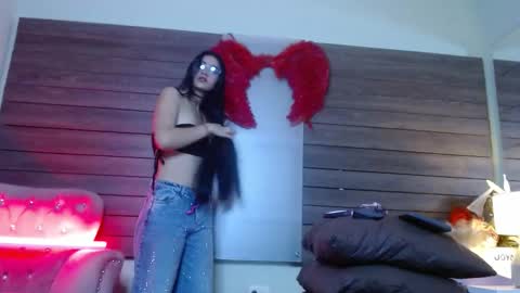 karol_yesenia online show from 10.21.25