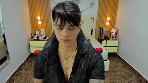 Karol and Luna online show from 10.16.25