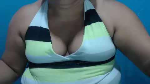 Snapshot of karolbb chatting on 01.02.25 karolbb online show from 01.02.25