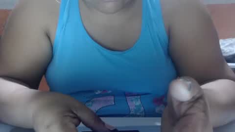 Snapshot of karolbb chatting on 01.11.25 karolbb online show from 01.11.25