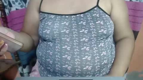 karolbb online show from 10.15.25