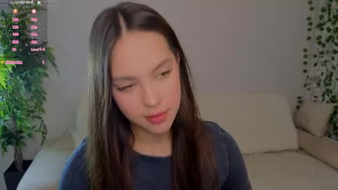 Molly online show from 05.04.26