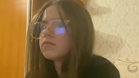 Karolina online show from 09.15.25