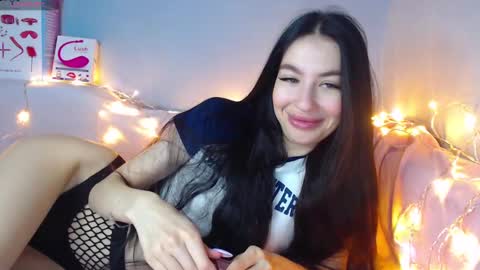 Snapshot of karolina_hottie_ chatting on 01.20.25 Kira online show from 01.20.25