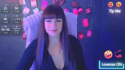Caroline online show from 11.03.25