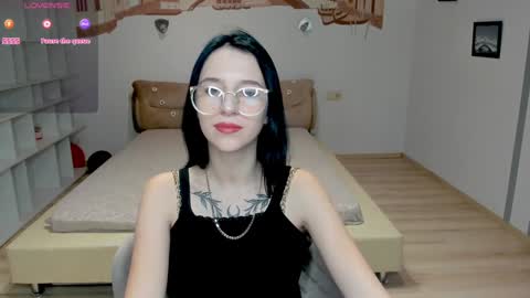 Karolina online show from 01.19.25