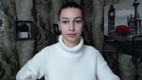 Karolina online show from 12.13.24