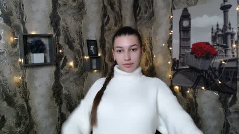 Karolina online show from 12.13.24