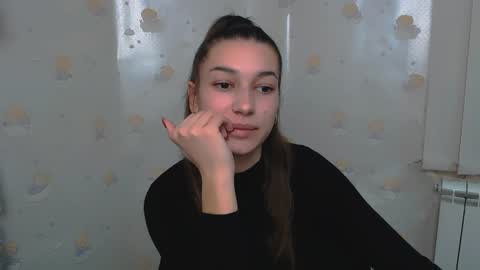 Karolina online show from 12.14.24