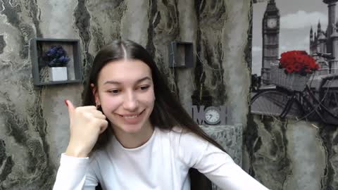 Karolina online show from 12.18.24