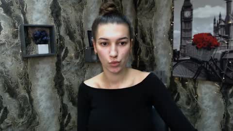 Karolina online show from 12.21.24