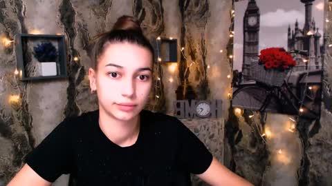 Karolina online show from 12.22.24