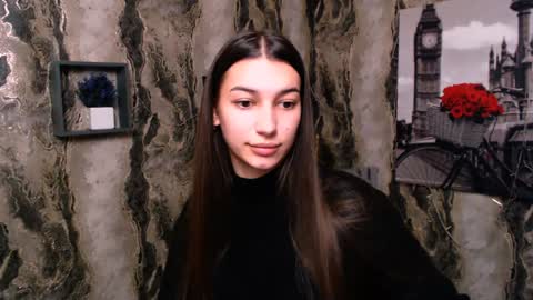 Karolina online show from 12.24.24