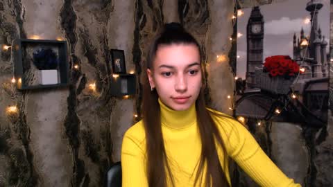 Karolina online show from 12.25.24