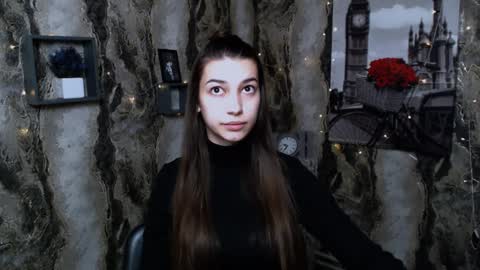 Karolina online show from 12.29.24