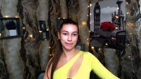 Karolina online show from 01.04.25