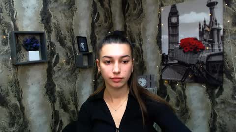 Karolina online show from 01.08.25