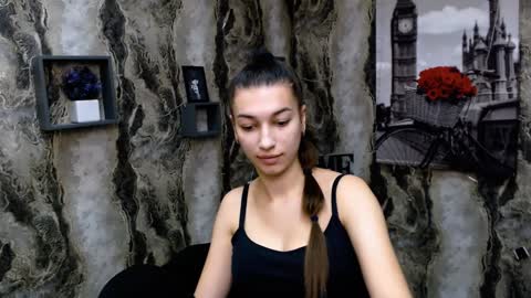 Karolina online show from 01.12.25