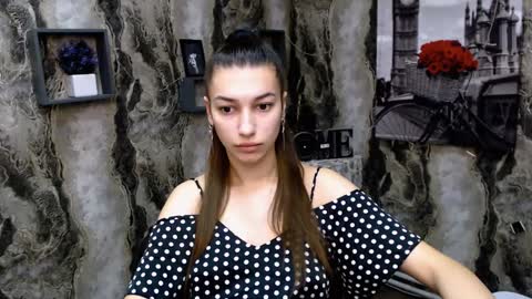 Karolina online show from 01.13.25