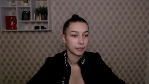 Karolina online show from 01.16.25